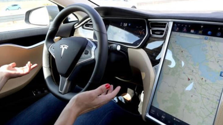Tesla 50 bin aracı geri çağırıyor
